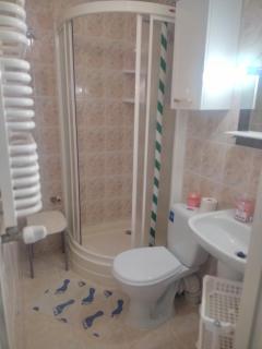 DOMEK Mona 3 pokojowy 4 osobowy-4 łóżka, przy morzu, APARTAMENT Mona przy morzu, parter Żeromskiego,przy centrum - 5