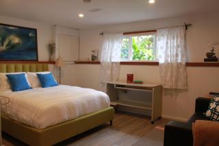 Rustic Guest Suite - Ucluelet - 3