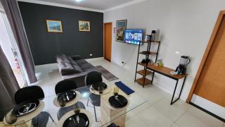 Casa Aconchegante, 8 pessoas, 2vagas grandes - Maringá - 0