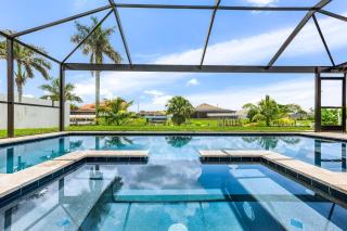 Pool, Spa & Dock | Modern Canal-Front Escape - Cape Coral - 0