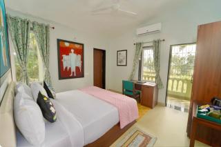 Eila by Savera 2 BHK with Glass Balcony next to beach - Morjim - 8