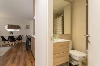 Amplio departamento en Manquehue Nte - 1