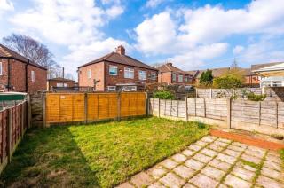 Stylish 3BR-Colourful-Sleeps 5 - Manchester - 9