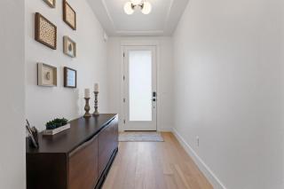Cozy Modern 3BR Farmhouse with Scenic Golf Views - Boise - 3