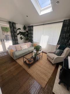 Pippins - Tiverton - 9
