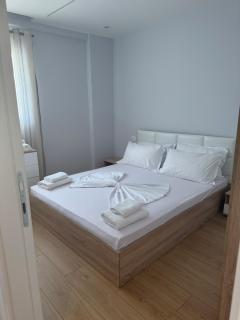 Tili Home - Polisi i Vogël - 5