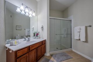IS3-205 Lakefront Condo - Universal Studios - Orlando - 6