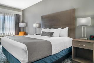 Best Western Plus Wayland Hotel - 4