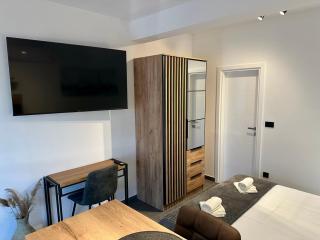 Apartments Pina - 1