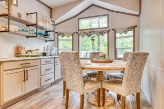 Walk to Lake Beaches Cabin with Patio in Belmont! - Belmont - 3