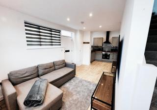 Cosy & Luxury 2BR Flat in Calverton - Calverton - 6