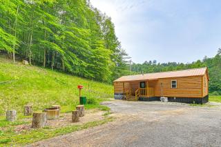 Covered Deck and Hot Tub Cozy Retreat in Campton! - Campton - 9
