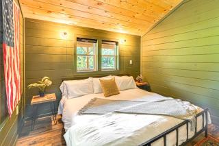 Covered Deck and Hot Tub Cozy Retreat in Campton! - Campton - 1