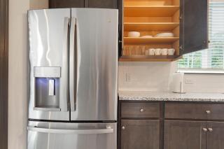 Luxurious King 3BR Suite in North Raleigh! - 2