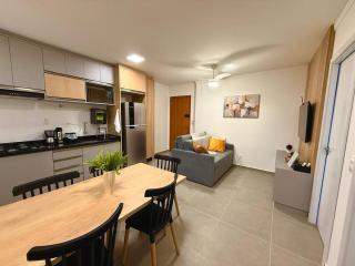 Central novo, andar alto-2quartos com Ar-Cond Q e F - Londrina - 0
