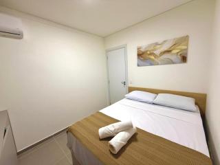 Central novo, andar alto-2quartos com Ar-Cond Q e F - 7