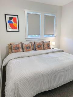 Newly Renovated Neighborhood Gem - Ann Arbor - 6