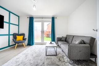Modern 2 Bed Flat, Wifi, Parking, Self Check-in, Sleeps 5, 2 bathrooms, Close to Stepping Hill & Motorways - Stockport - 3