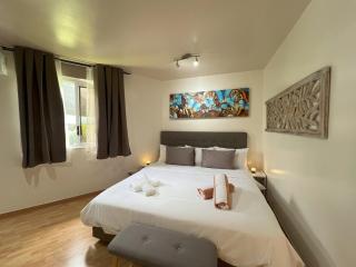 Torea Lodge Beachfront House - Papara - 6