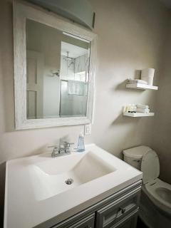 The 4M Favorite House Stunning & Spotless 2-Bed Apt - Ann Arbor - 1