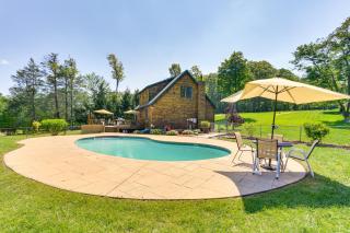 Play, Swim and Unwind Family Home in Glen Wild! - - 0