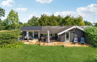 Pet Friendly Home In Dronningmølle - Dronningmølle - 0