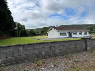 Teachín na Gréine - Cahir - 0