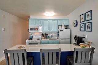 Oceanfront Suite - Upper Floor - 5