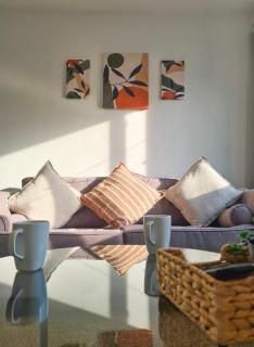 Thesiger Court Apartments - Free Private Parking - by Property Promise - 3