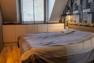 Santa Claus' Loft - Near Market Square with AC - 8
