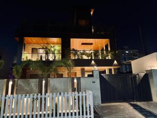 Skywood Villa Rooms - Lucknow - 3