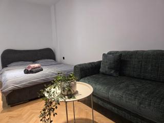 Goldline Residence - 1