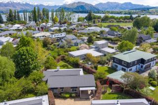 Meadowstone Executive Villa Close to Lake Wanaka - Wanaka - 9