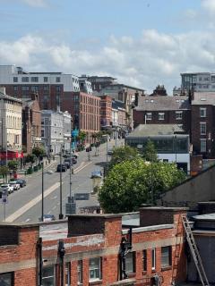 City Centre Apartment - Liverpool - 5