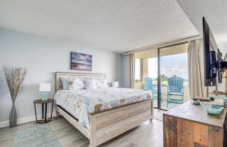 Beach and Pool Access Gulf-View Condo in Hudson - Hudson - 1