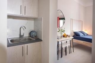 Cozy Apartment Next To PIRAEUS PORT - 4