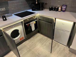 1 Bedroom Lavish Studio Apartment - Bradford - 7