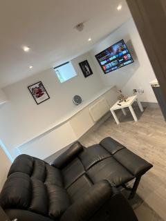 1 Bedroom Lavish Studio Apartment - Bradford - 4