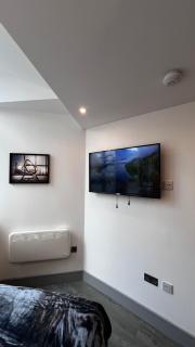 1 Bedroom Lavish Studio Apartment - Bradford - 1