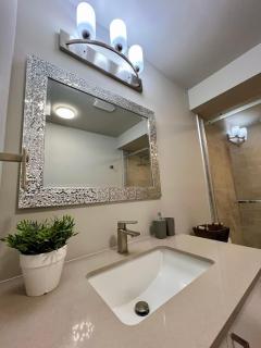 Medium Term Rental Close to Downtown Ottawa - 6