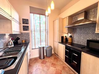 Fabulous 2 bed Historic Ground floor apartment Belper with free car parking next to property - Belper - 4