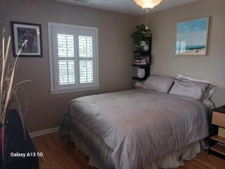 You Private Beach Retreat is your Backyard! - - 4