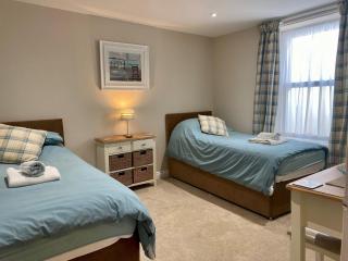 2 Bed in Westward Ho 73895 - Westward Ho - 1