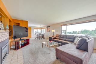 Family-Friendly Yakima Escape with Yard and Pool! - Yakima - 6
