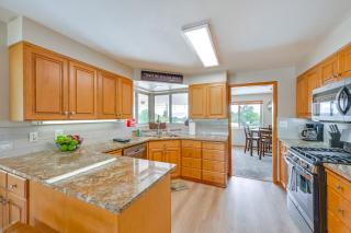 Family-Friendly Yakima Escape with Yard and Pool! - Yakima - 3