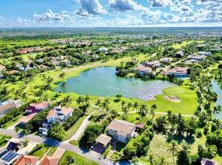 Modern 2BR with golf view, pool front oasis - Punta Cana - 8