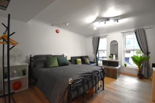 Barbican Studio EC1M central Sleeps 3 - London - 3