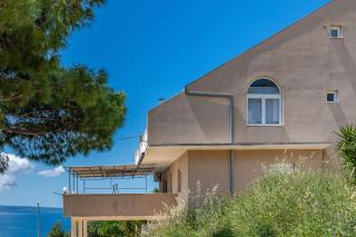 Apartments with parking spaces Duce, Omis - 4663 - Duće - 9
