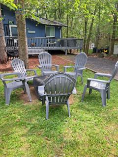 Fun Home in Pocono with Gameroom-Firpit-BBQ Grill-TV and AC in all rooms - 2
