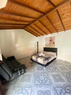 Acogedor apartamento cerca al tranvía 301 - Medellín - 2